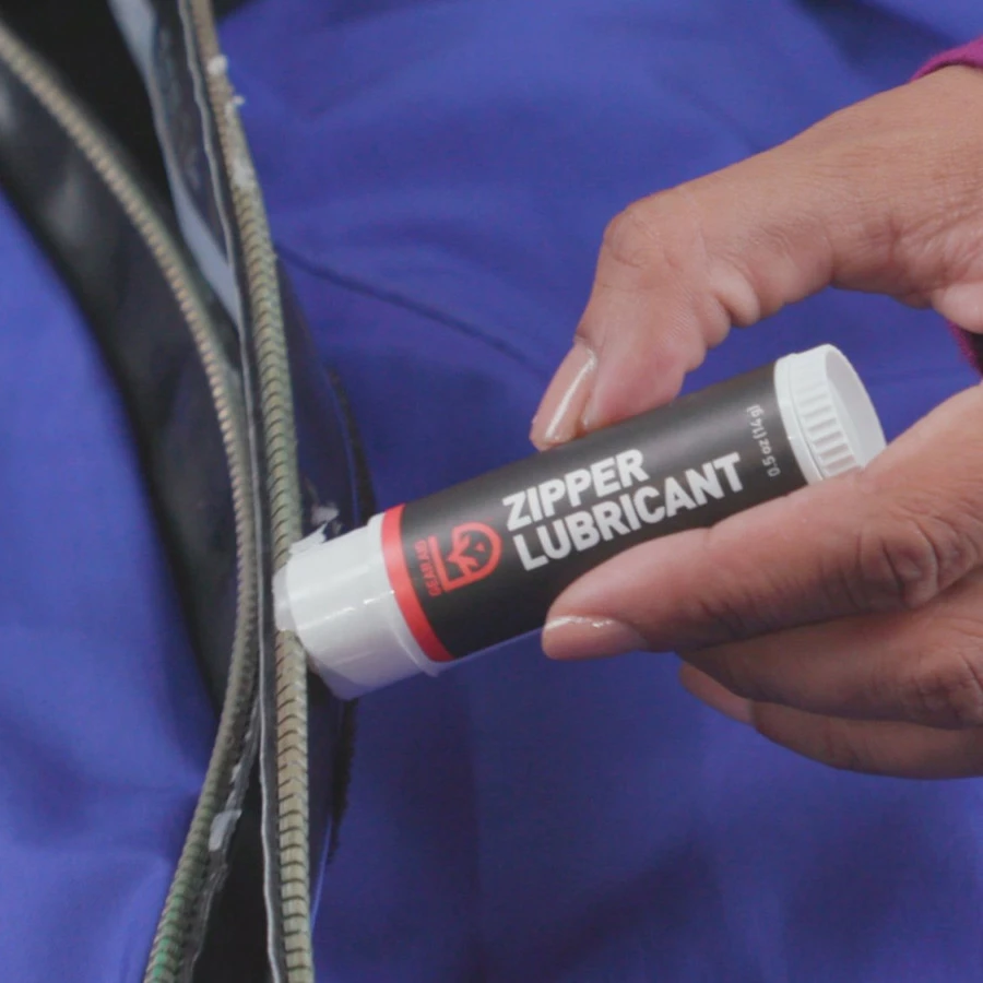 Lubrifiant ZIPPER STICK MCNETT 2 Tubes 4.5g 3 Lubrifiant ZIPPER STICK MCNETT 2 Tubes 4.5g – Image 3